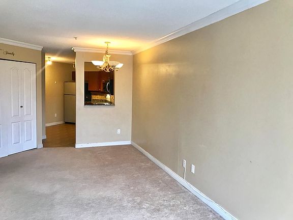 5th image of 5888 Dover Cres #445