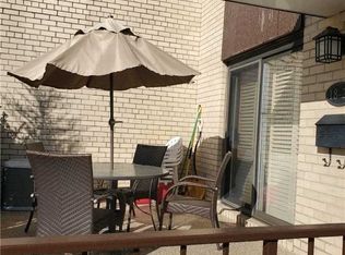 18-21 215th St, Bayside, NY 11360