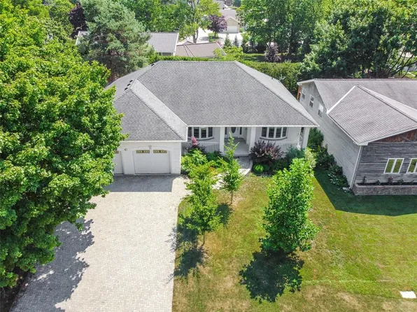 41 Sunset Ave, Warwick, ON N0M 2S0
