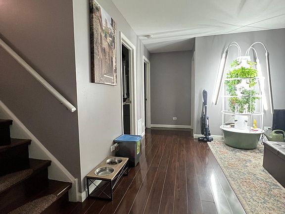 5th image of 2075 Hollywood Ct