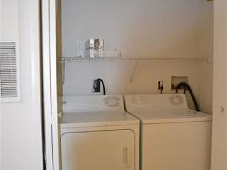 1431 Collegiate Cir #103 — Photo 12