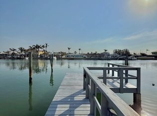 11905 3rd St E APT H, Saint Petersburg, FL 33706