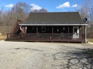 1303 Cherrytree Rd, Franklin, PA 16323