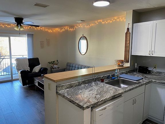 4th image of 1336 Hunters Rd APT F