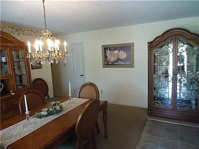 Dining Room. Dining room entry