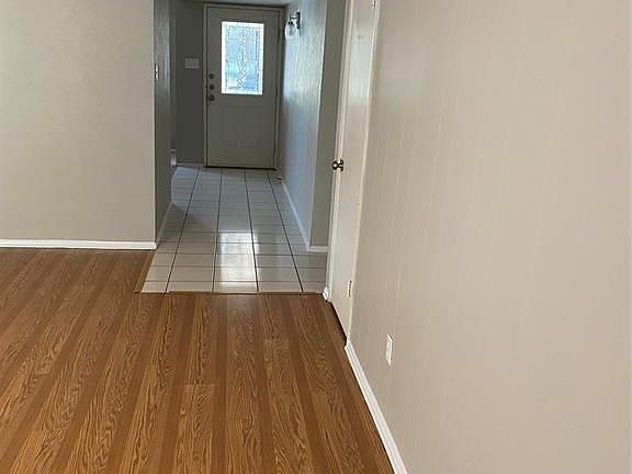 4th image of 16822 Great Glen Dr