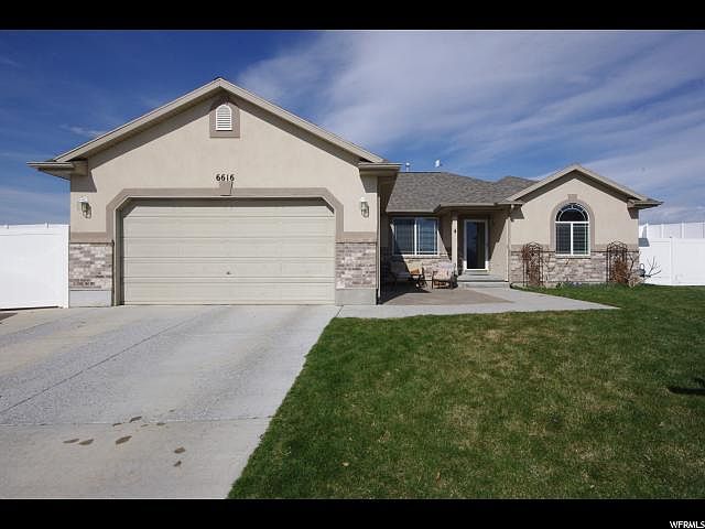 1st image of 6616 S Tuft Ct