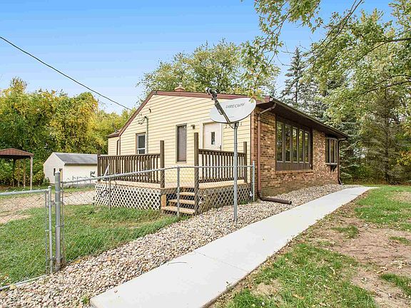 3rd image of 25881 State Road 23