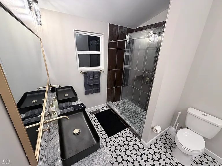656 N Beville Ave — Photo 21