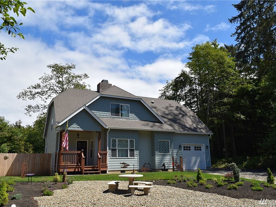 1st image of 322 Duck Lake Dr SE
