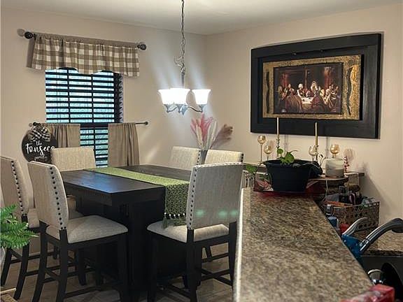 5th image of 3502 Park Ln N