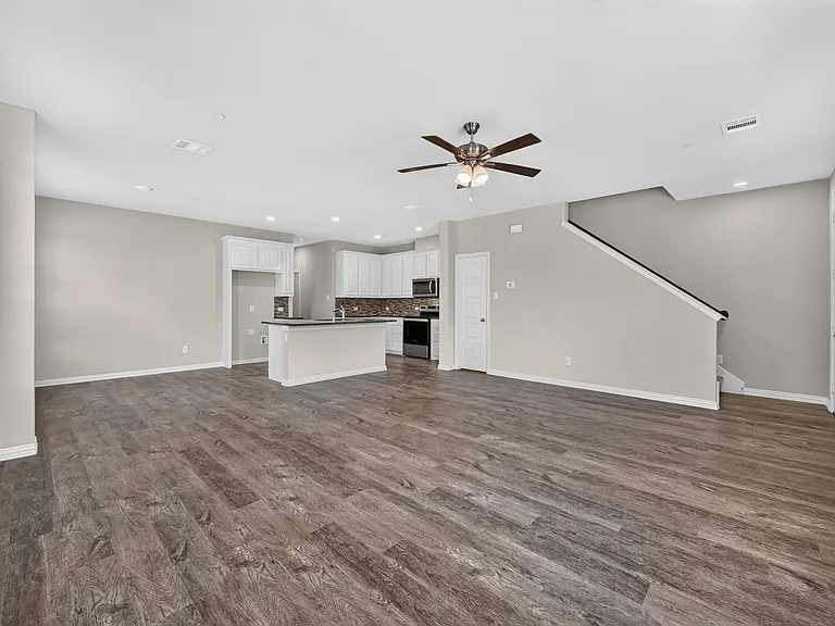 3316 Solana Cir — Photo 3