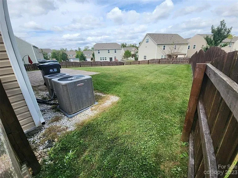 10420 Paisley Abbey Ln — Photo 23