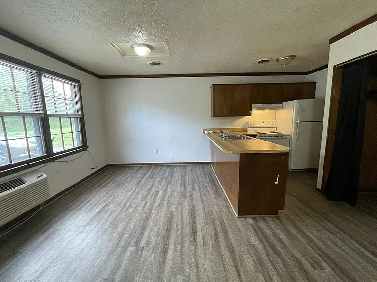 117 Oak Hill Dr #B — Photo 9