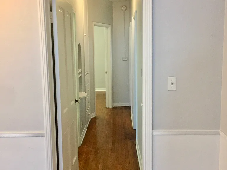 112 N Edgemont St #3 — Photo 9