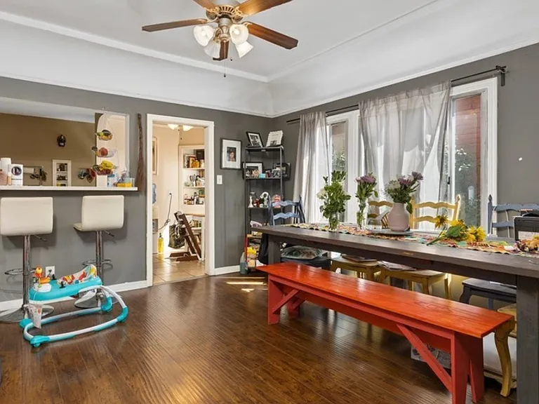 3127 Winter St — Photo 4