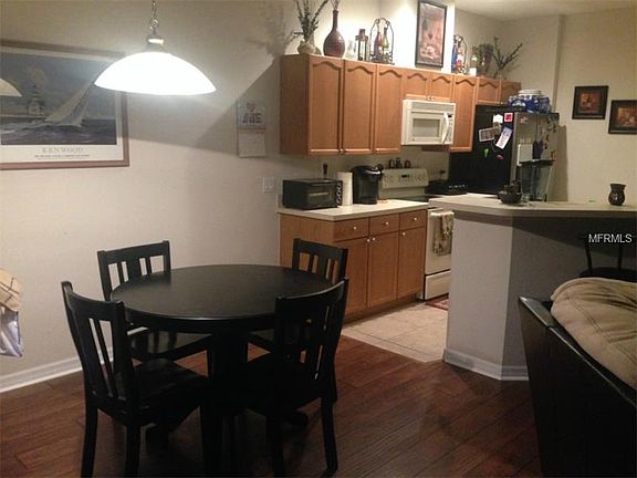3rd image of 554 Pinebranch Cir