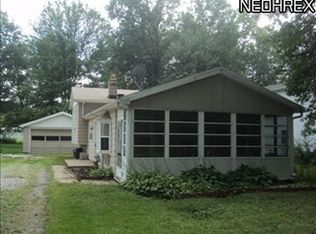 2162 Lake Rd, Akron, OH 44312