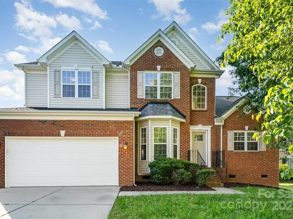 2514 Waters Vista Cir, Charlotte, NC 28213