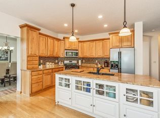 9396 Tyne Ln, Inver Grove Heights, MN 55077