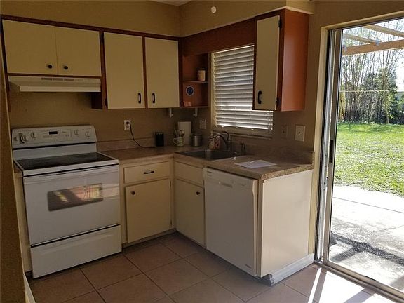 2nd image of 6937 Regina Dr APT B