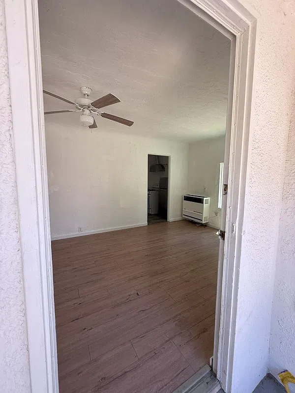 1 bed, 1.0 bath, 500 sqft, $1,400 — Photo 4