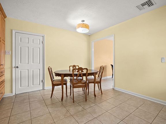 4th image of 4423 Oaklawn Dr