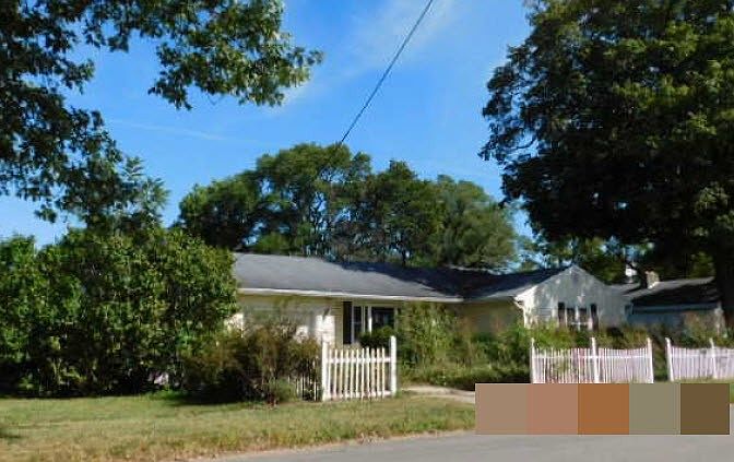 2nd image of 408 W County Road 600 S