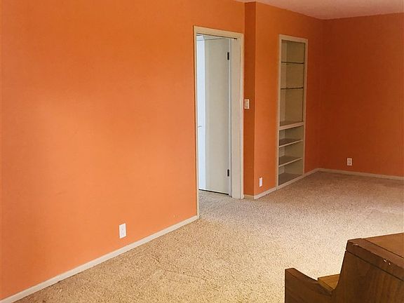 2nd image of 3815 Sylvian Ave