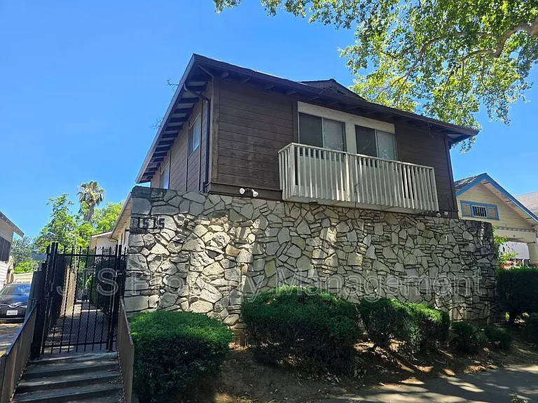 1515 V St #7 — Photo 3