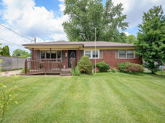 3rd image of 407 Beau Brummell Ct