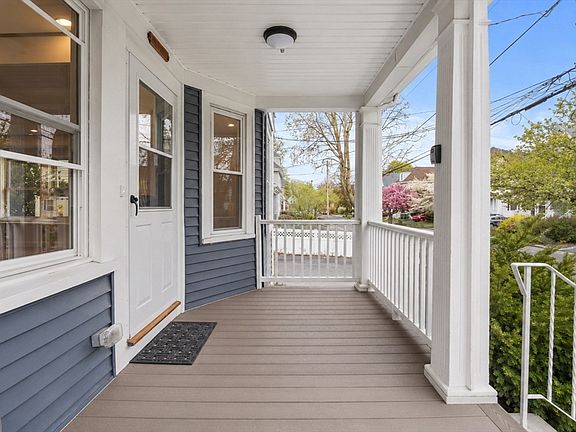 3rd image of 35 Farragut Ave #35