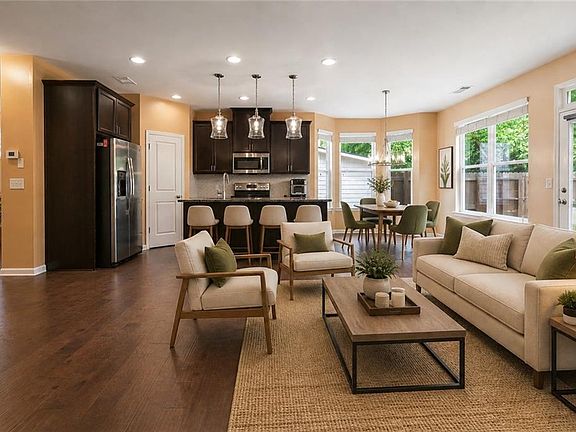 4th image of 4037 Fireoak Dr