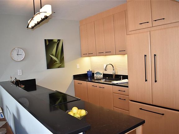 5th image of 707 S Gulfstream Ave Unit 1004