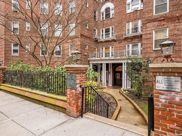 124-16 84th Rd APT 5K, Queens, NY 11415