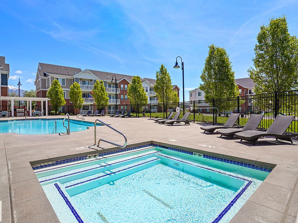 All Year Around Hot Tub