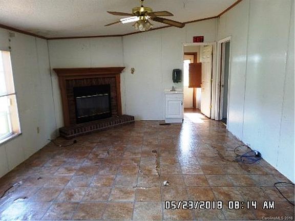 3rd image of 350 Chesapeake Dr