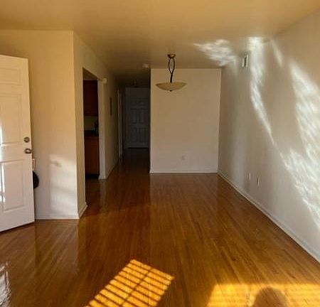 2nd image of 51 Hartford St Floor 2