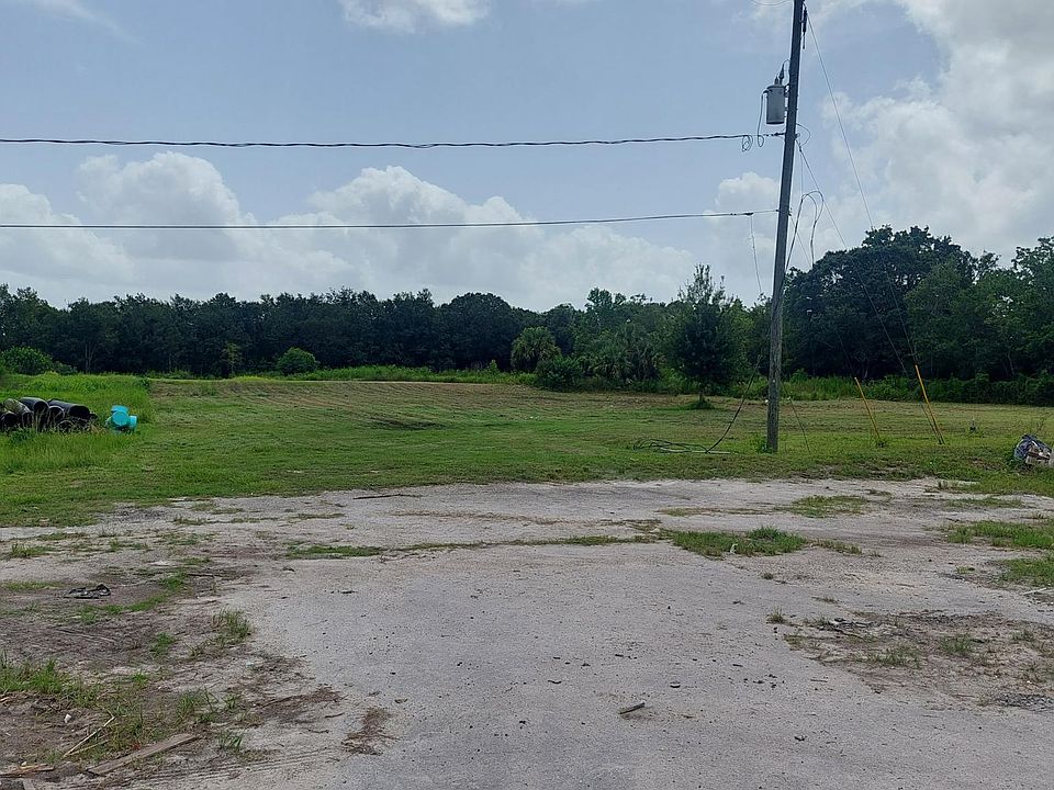 2nd image of 1905 Southwest Rd