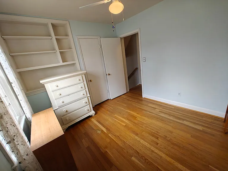 Smaller Bedroom #4.