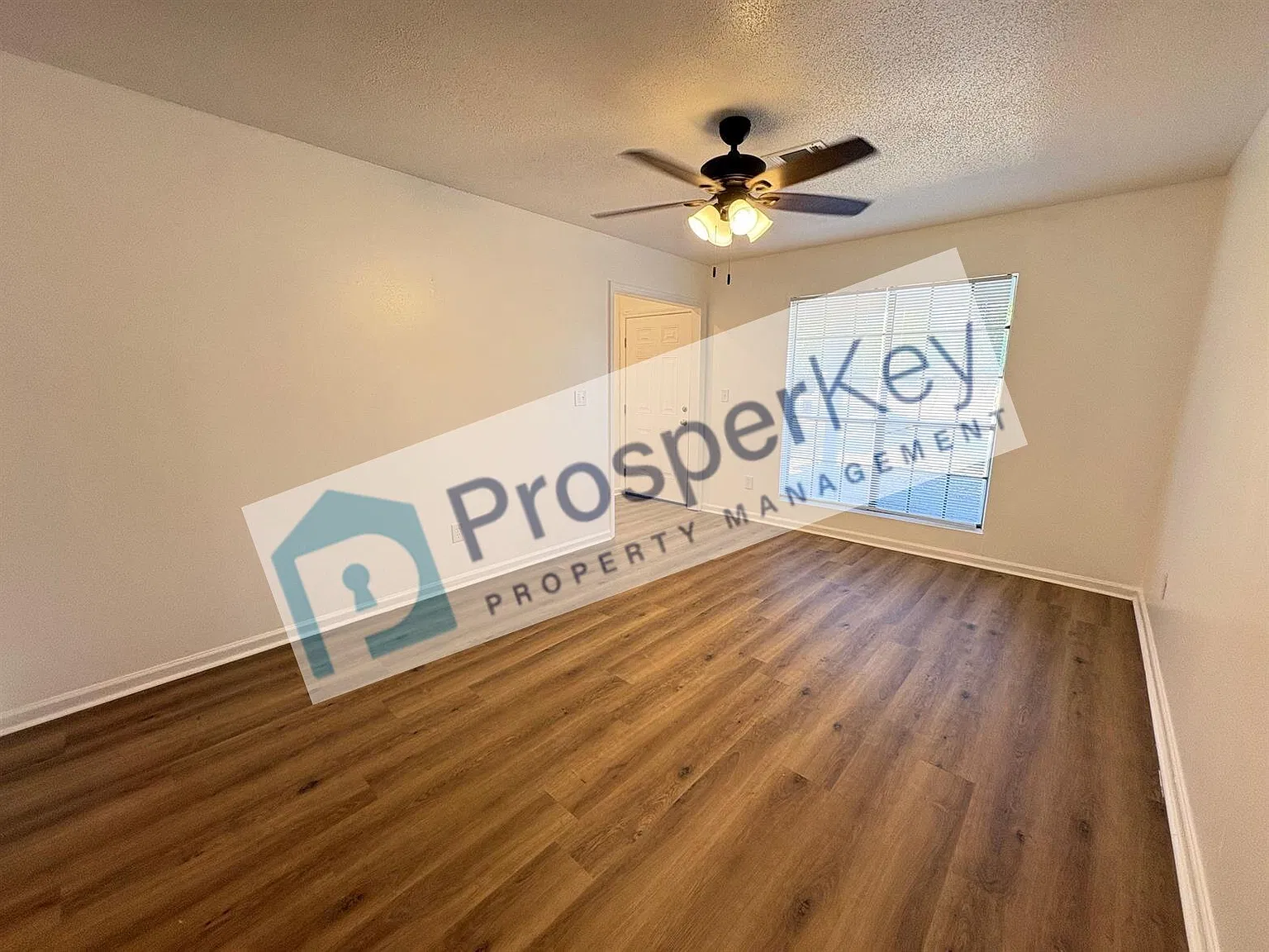 2941 Shenandoah Dr — Photo 3