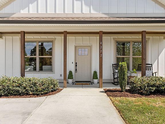 3rd image of 4222 Webb Rd