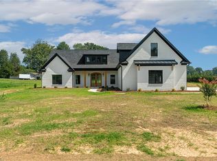 141 Hanes Ln, Lexington, NC 27295