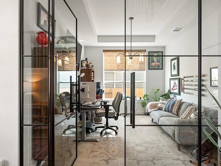 360 Crescent Moon Ct — Photo 19