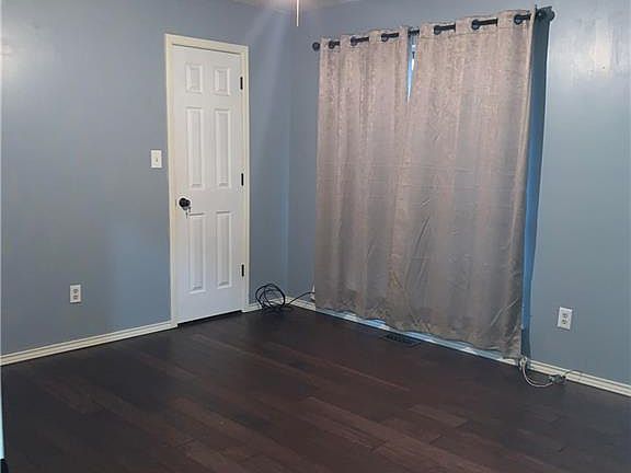 5th image of 2506 Ward St