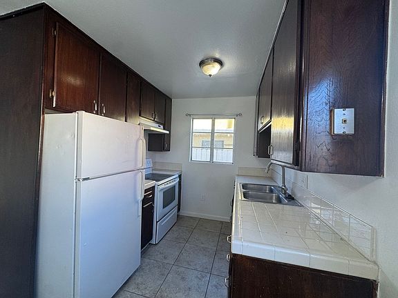 5th image of 4177 Illinois St APT 4