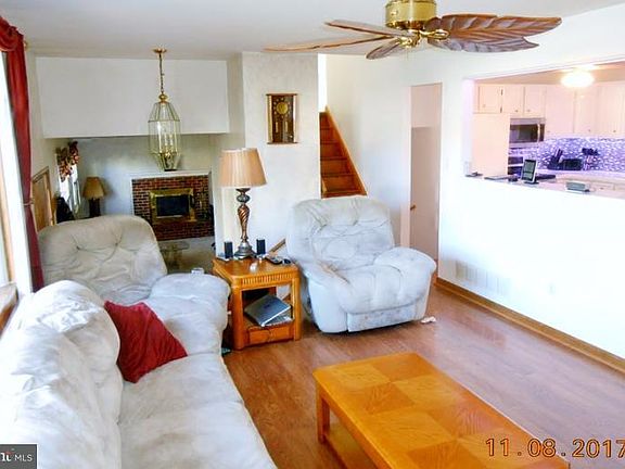 3rd image of 12 Newland Ct