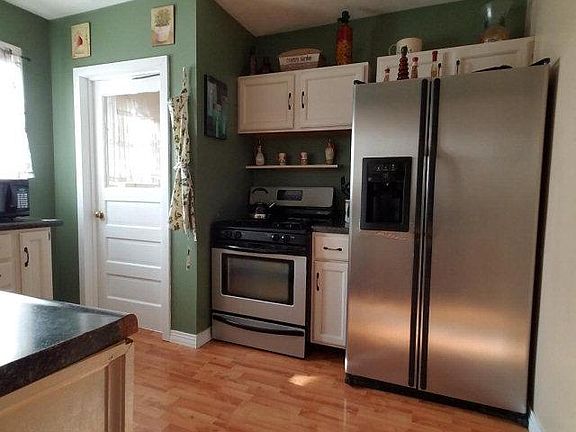 2nd image of 479 Kentucky Ave