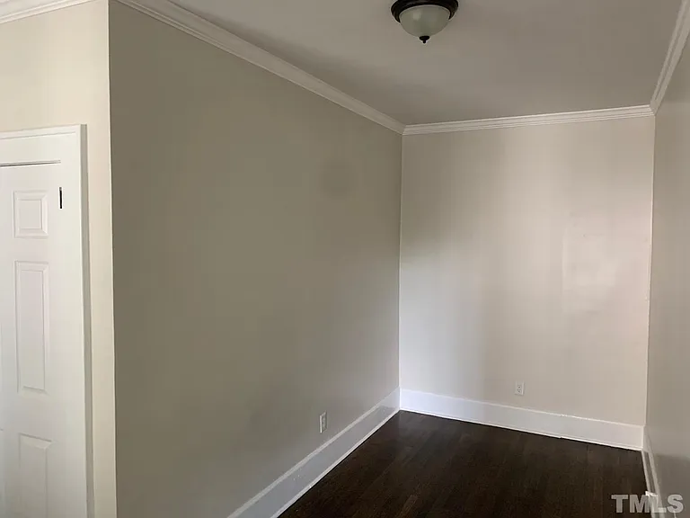200 E Edenton St #8 — Photo 6