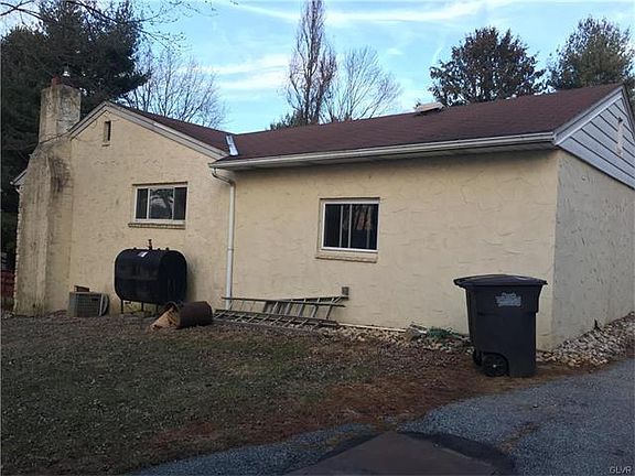 5th image of 2340 Herman Ln